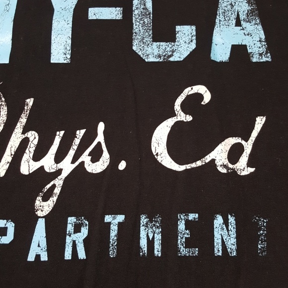 t-shirt - Picture 2 of 3